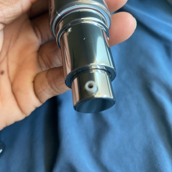 Urban Decay Complexion Perfector (Tinted moisturizer spf) - Picture 4 of 9